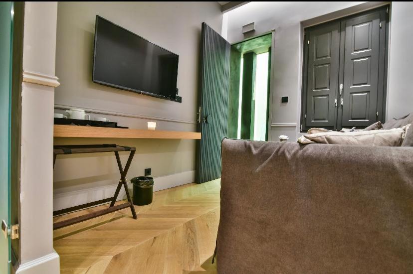 Nikiou Suites Luxury Residence Athènes Extérieur photo