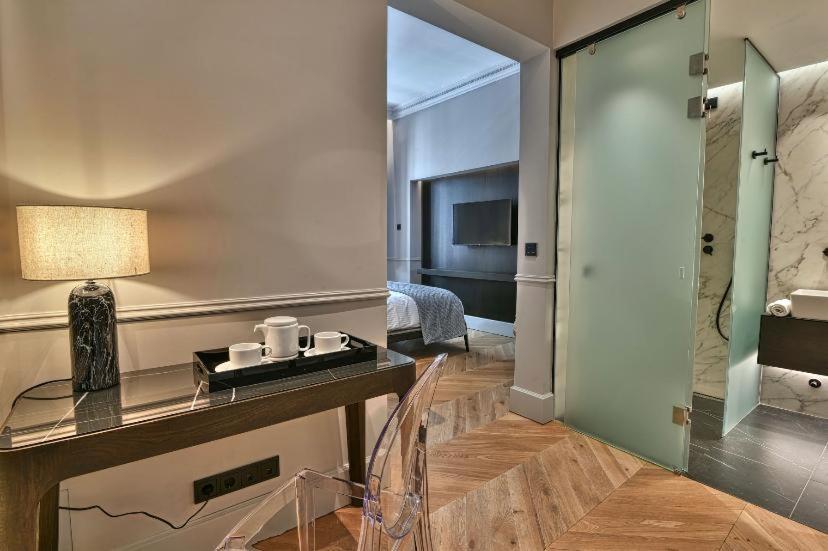Nikiou Suites Luxury Residence Athènes Extérieur photo